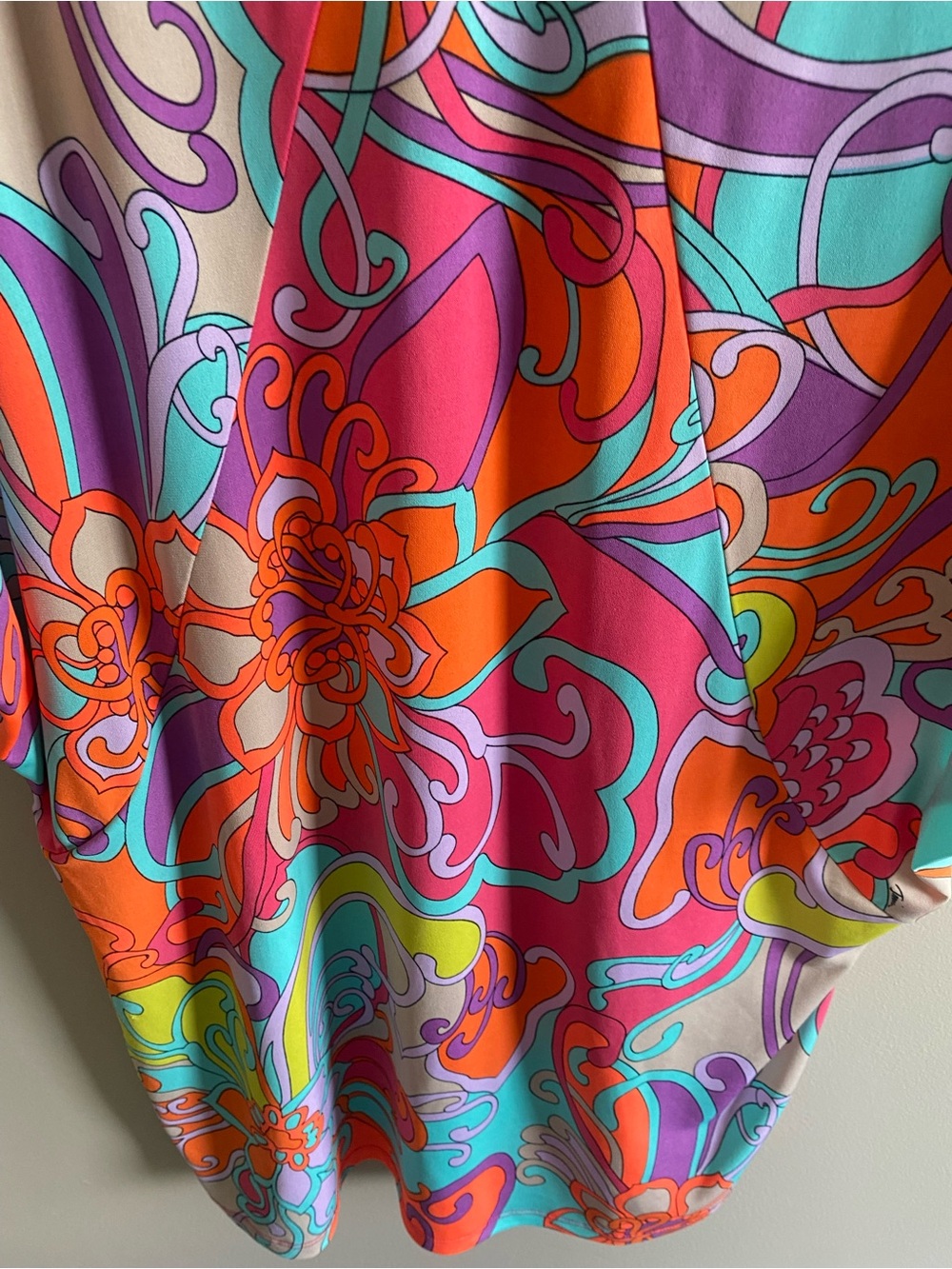 Trina Turk Multicolor Floral V-Neck Tunic - Picture 7 of 11